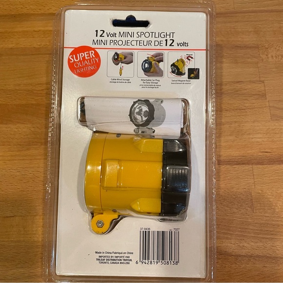 NWT 12 Volt Mini Spotlight - Picture 4 of 5